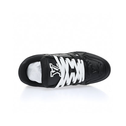 Louis Vuitton Trainer Total Black