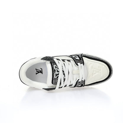 Louis Vuitton Trainer Diamond white