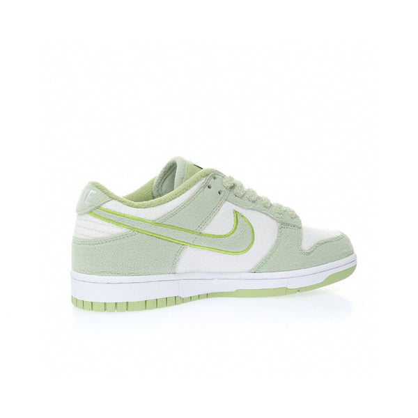 Nike Dunk Low SE Fleece Pack Honeydew  (Women's)